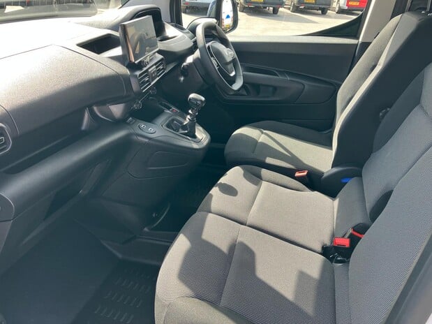 Peugeot Partner Peugeot Partner Asphalt L1 Van 11