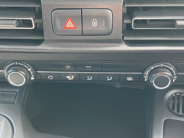 Peugeot Partner Peugeot Partner Asphalt L1 Van 15