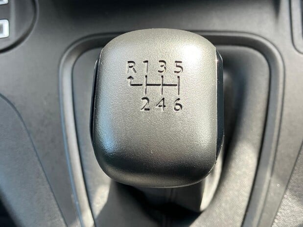 Peugeot Partner Peugeot Partner Asphalt L1 Van 17