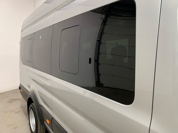 Ford Transit Transit 460 2.0 EcoBlue 170ps H3 17 Seater Trend 11