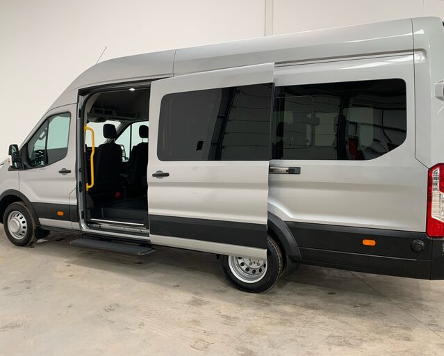 Ford Transit Transit 460 2.0 EcoBlue 170ps H3 17 Seater Trend