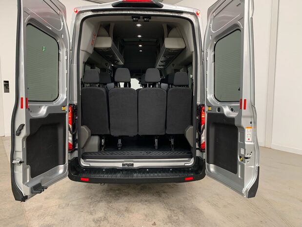 Ford Transit Transit 460 2.0 EcoBlue 170ps H3 17 Seater Trend 12