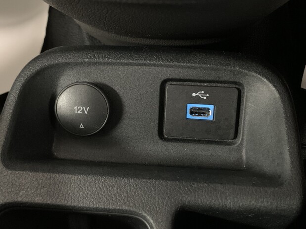 Ford Transit Connect Transit Connect 250L2 Limited Van 2.0L 120PS 20