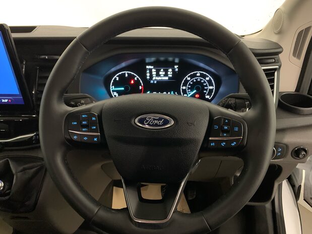 Ford Transit Transit 410 2.0L 130PS H2 14 Seater Trend 19