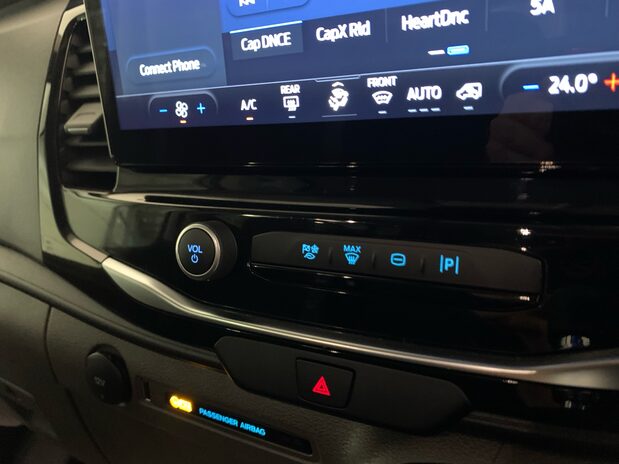 Ford Transit Transit 410 2.0L 130PS H2 14 Seater Trend 22