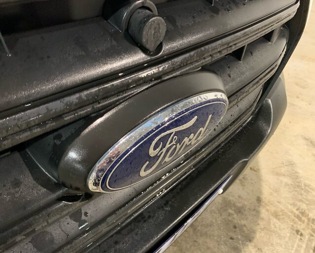 Ford Transit Transit 410 2.0L 130PS H2 14 Seater Trend