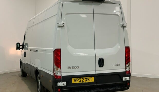 Iveco Daily Daily 35S14V 2.3 H2 Roof Van 4100 WB