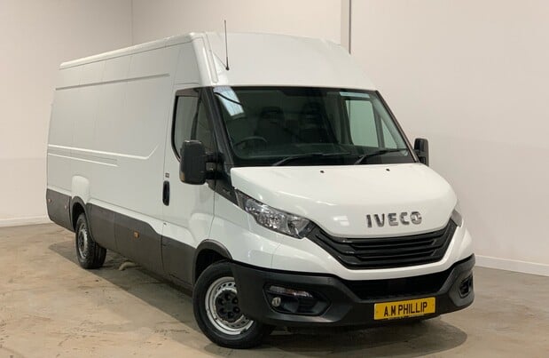 Iveco Daily Daily 35S14V 2.3 H2 Roof Van 4100 WB