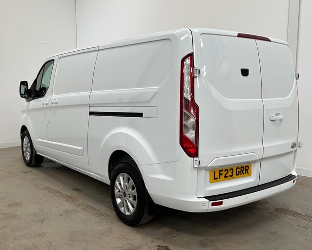 Ford Transit Custom Transit Custom 300 Limited 2.0L 130PS 6 Speed Manual Van