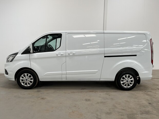 Ford Transit Custom Transit Custom 300 Limited 2.0L 130PS 6 Speed Manual Van 17