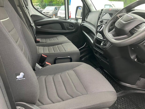 Iveco Daily Daily 35S14A8 3750 WB Hi-Matic Dropside 9