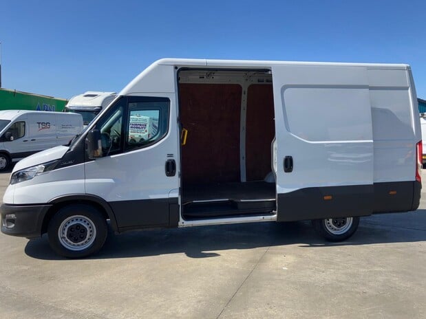 Iveco Daily Daily 35S14V 2.3 H2 Business Van 3520 WB 4