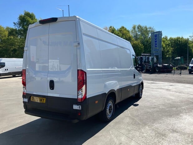 Iveco Daily Daily 35S14V 2.3 H2 Business Van 3520 WB 6