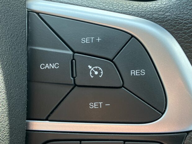 Iveco Daily Daily 35S14V 2.3 H2 Business Van 3520 WB 17