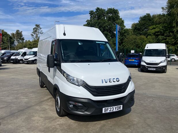 Iveco Daily Daily 35S14V 2.3 H2 Business Van 3520 WB 2