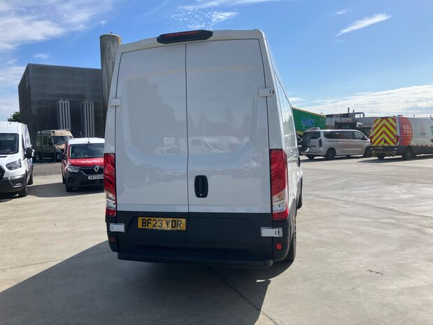 Iveco Daily Daily 35S14V 2.3 H2 Business Van 3520 WB 6