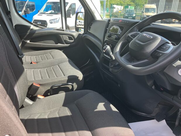 Iveco Daily Daily 35S14V 2.3 H2 Business Van 3520 WB 11
