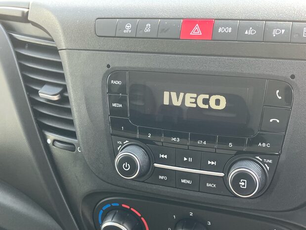 Iveco Daily Daily 35S14V 2.3 H2 Business Van 3520 WB 18