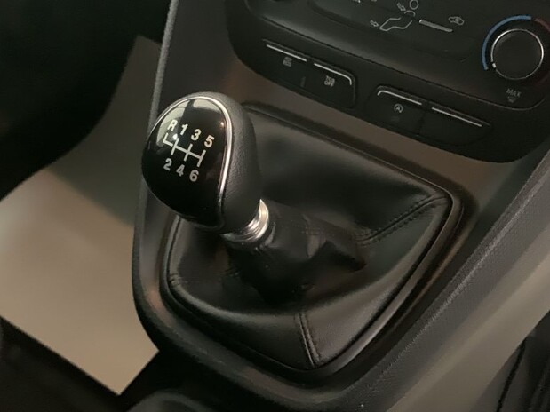 Ford Transit Connect 240 L1 DIESEL 1.5 Eco Blue 100ps Trend Van 15