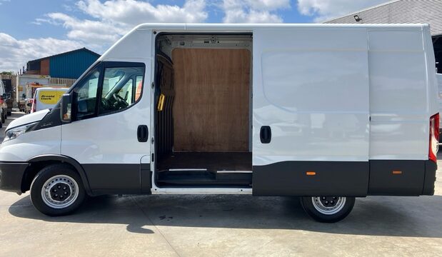 Iveco Daily Daily 35S14V 2.3 H2 Business Van 3520 WB