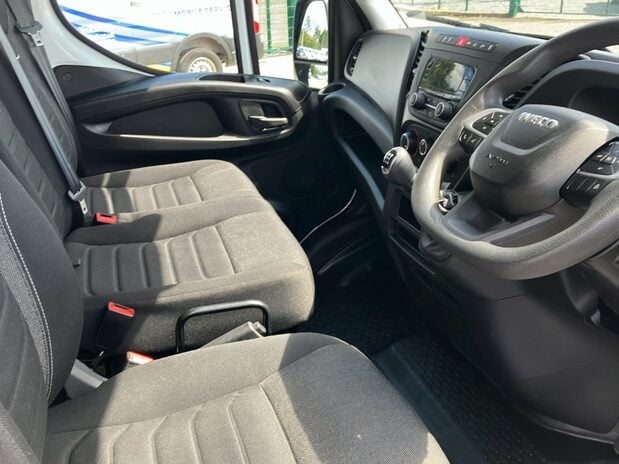 Iveco Daily Daily 35S14V 2.3 H2 Business Van 3520 WB 8