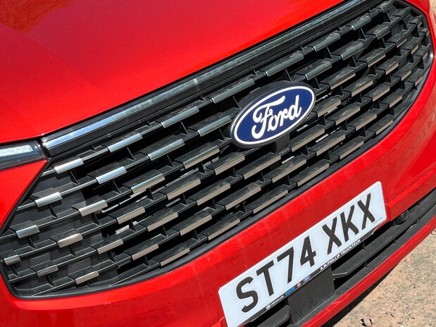 Ford Transit Custom Nugget Titanium Kombi H1 2.0 150ps **NEW** 9