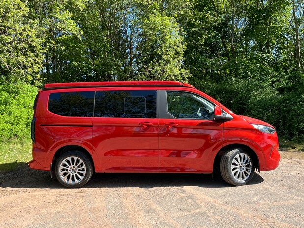 Ford Transit Custom Nugget Titanium Kombi H1 2.0 150ps **NEW** 12