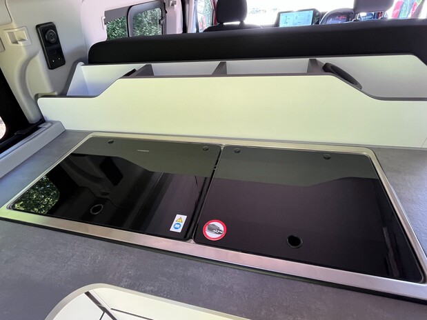 Ford Transit Custom Nugget Titanium Kombi H1 2.0 150ps **NEW** 25
