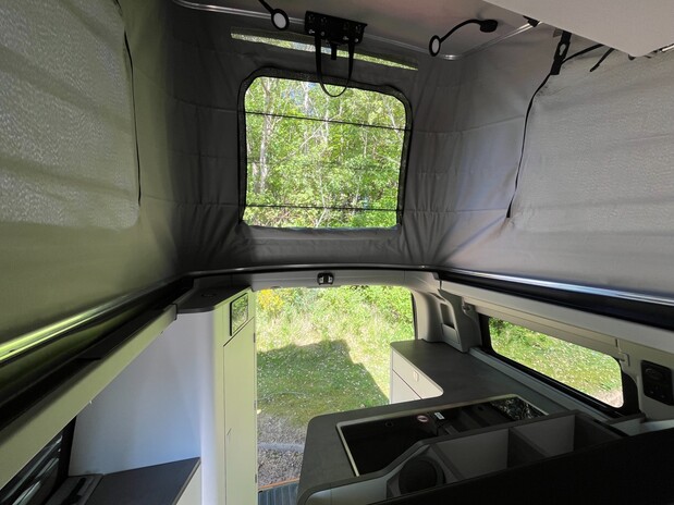 Ford Transit Custom Nugget Titanium Kombi H1 2.0 150ps **NEW** 28