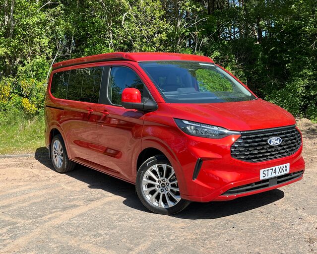 Ford Transit Custom Nugget Titanium Kombi H1 2.0 150ps **NEW**