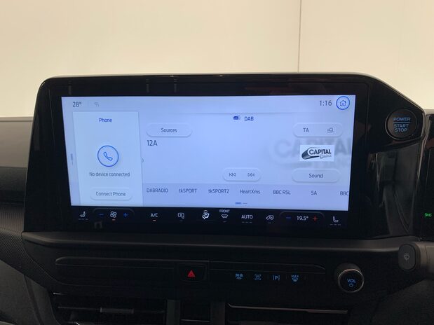 Ford Transit Custom Transit Custom 300 L2 Diesel 2.0 Eco Blue 136ps H1 Van Limited 17