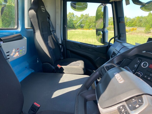 Iveco X-Way AD360X42Z 8x4 Tipper c/w Sheeting System 8