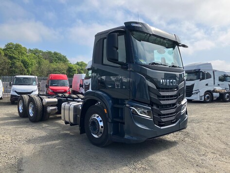 Iveco X-Way AD300X46ZP 6x4 Chassis Cab, 460bhp, Auto Gearbox **NEW**