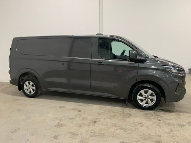 Ford Transit Custom Transit Custom 300 L2 Diesel 2.0 Eco Blue 136ps H1 Van Limited 3