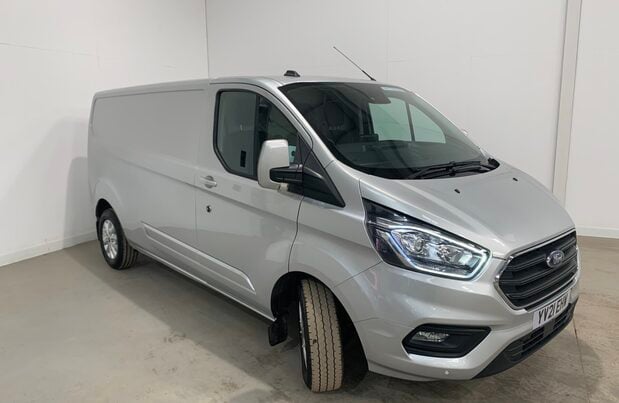 Ford Transit Custom 320 L2 DIESEL FWD 2.0 EcoBlue 130ps Low Roof Limited Van Auto