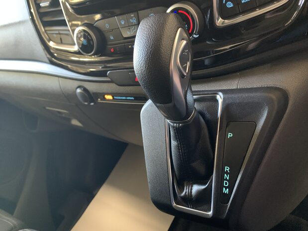 Ford Transit Custom 320 L2 DIESEL FWD 2.0 EcoBlue 130ps Low Roof Limited Van Auto 10