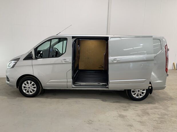 Ford Transit Custom 320 L2 DIESEL FWD 2.0 EcoBlue 130ps Low Roof Limited Van Auto 18