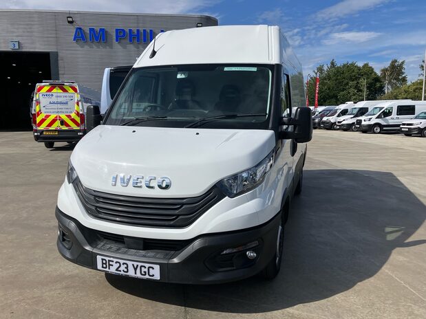 Iveco Daily Daily 35S14V 2.3 H2 Business Van 3520 WB 3