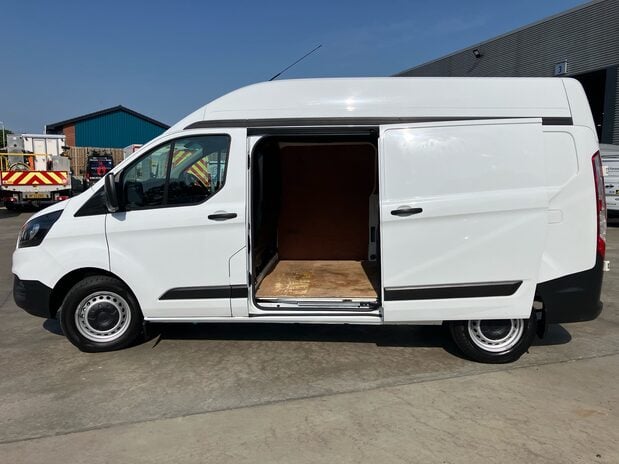 Ford Transit Custom Transit Custom 320L2 2.0 EcoBlue 130ps H2 Roof Leader Van 12