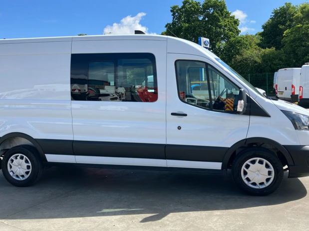Ford Transit Transit 350 L3 Diesel 2.0 Eco Blue 130ps H2 Trend Double Cab Van 4