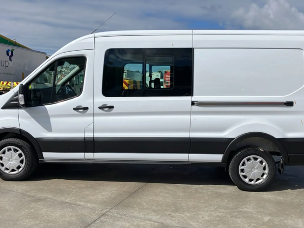 Ford Transit Transit 350 L3 Diesel 2.0 Eco Blue 130ps H2 Trend Double Cab Van 5