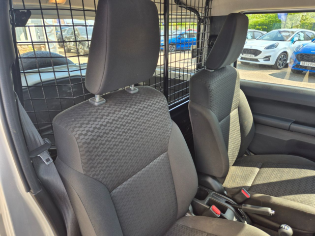 Suzuki Jimny 1.5 ALLGRIP Commercial 4WD 11