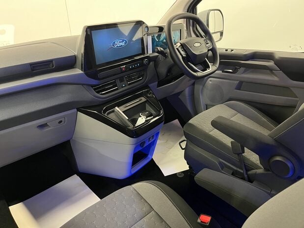 Ford Transit Custom Camper 320L1 Nugget Titanium 2.0 EcoBlue 170ps Auto **NEW** 3