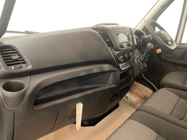 Iveco Daily 35C14H Business Tipper 3450 WB 6SPD **NEW** 4