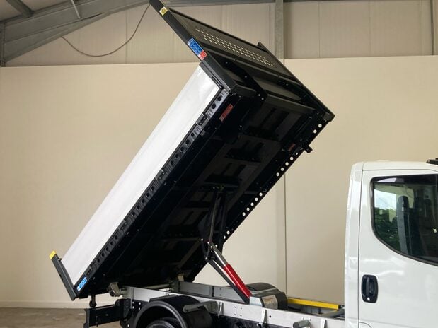 Iveco Daily 35C14H Business Tipper 3450 WB 6SPD **NEW** 18