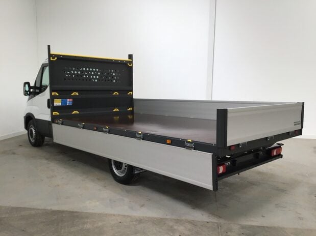 Iveco Daily 35C14H 6M 2.3 Business Dropside 3450 WB **NEW** 17