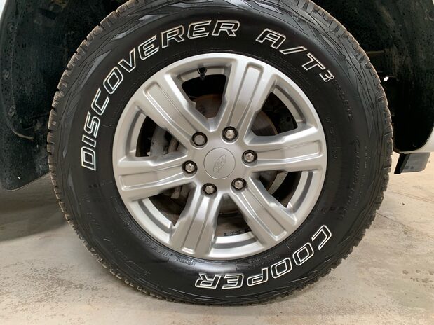 Ford Ranger Ranger 4X4 DCab Limited 2.0L 213PS 6 Speed Manual 6