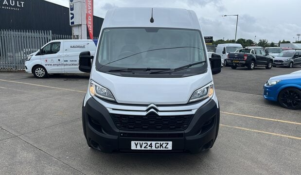 Citroen Relay RELAY 35 HEAVY L4 DIESEL 2.2 Blue HDi H2 Van 140ps Enterprise Edition