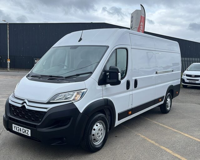 Citroen Relay RELAY 35 HEAVY L4 DIESEL 2.2 Blue HDi H2 Van 140ps Enterprise Edition