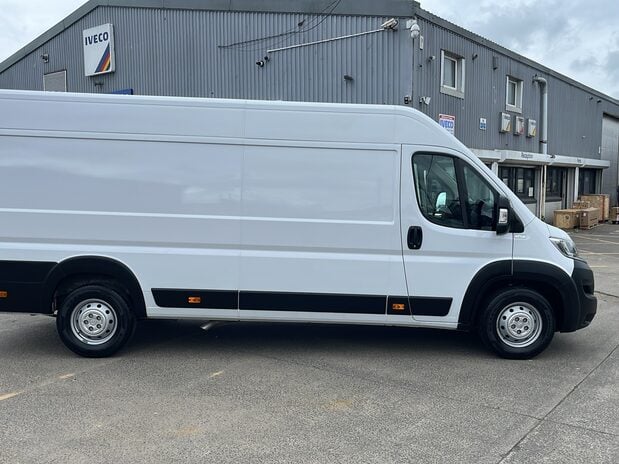 Citroen Relay RELAY 35 HEAVY L4 DIESEL 2.2 Blue HDi H2 Van 140ps Enterprise Edition 5